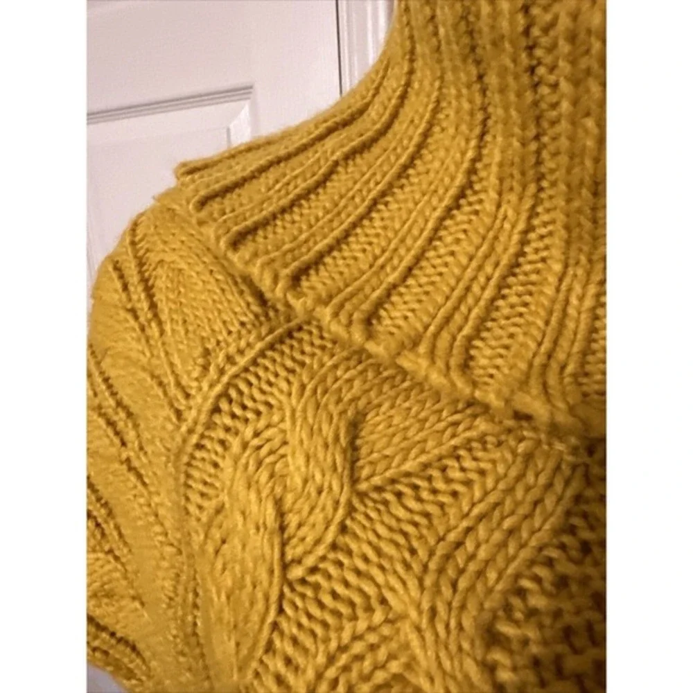 LOFT Mustard Yellow Cable Knit Short Sleeve Turtleneck Sweater M Comfy 26-01‎